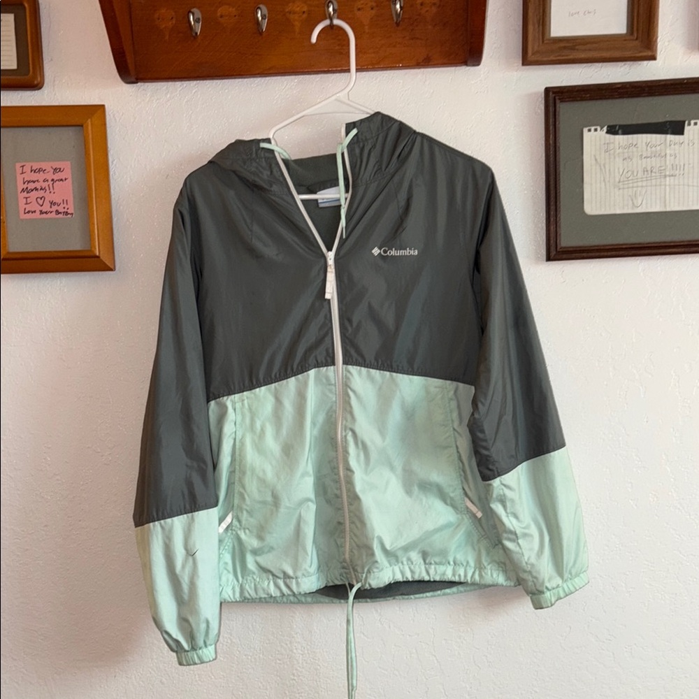 Columbia Gray and Mint Windbreaker